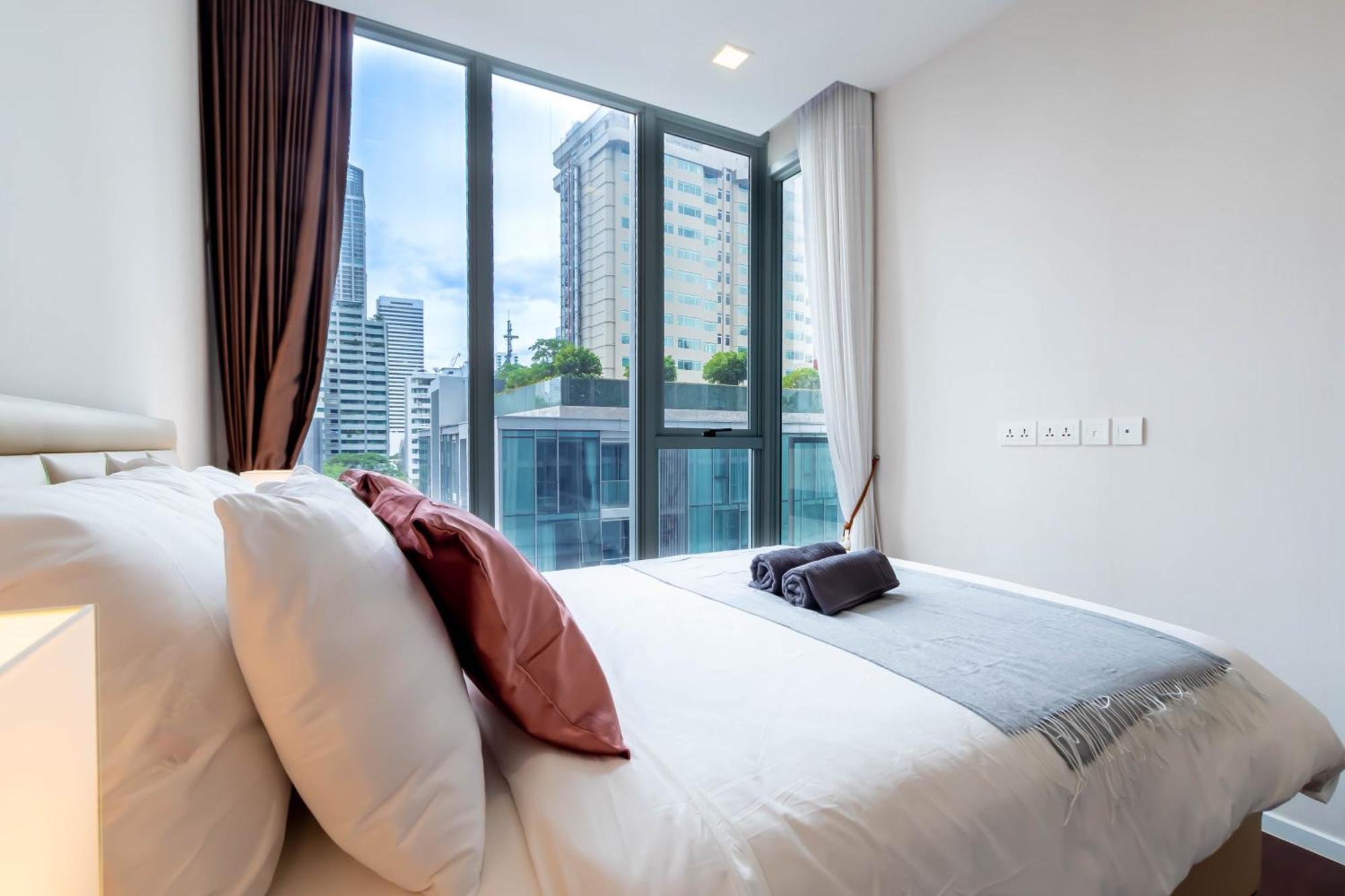 Hyde Sukhumvit 11 Branded Suites Bangkok Bagian luar foto
