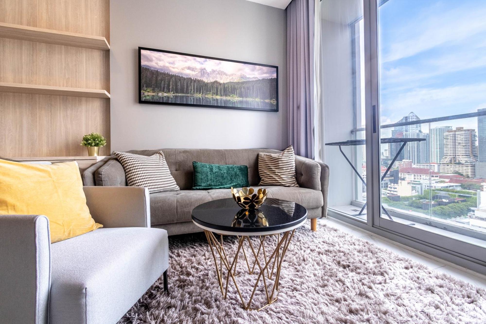 Hyde Sukhumvit 11 Branded Suites Bangkok Bagian luar foto