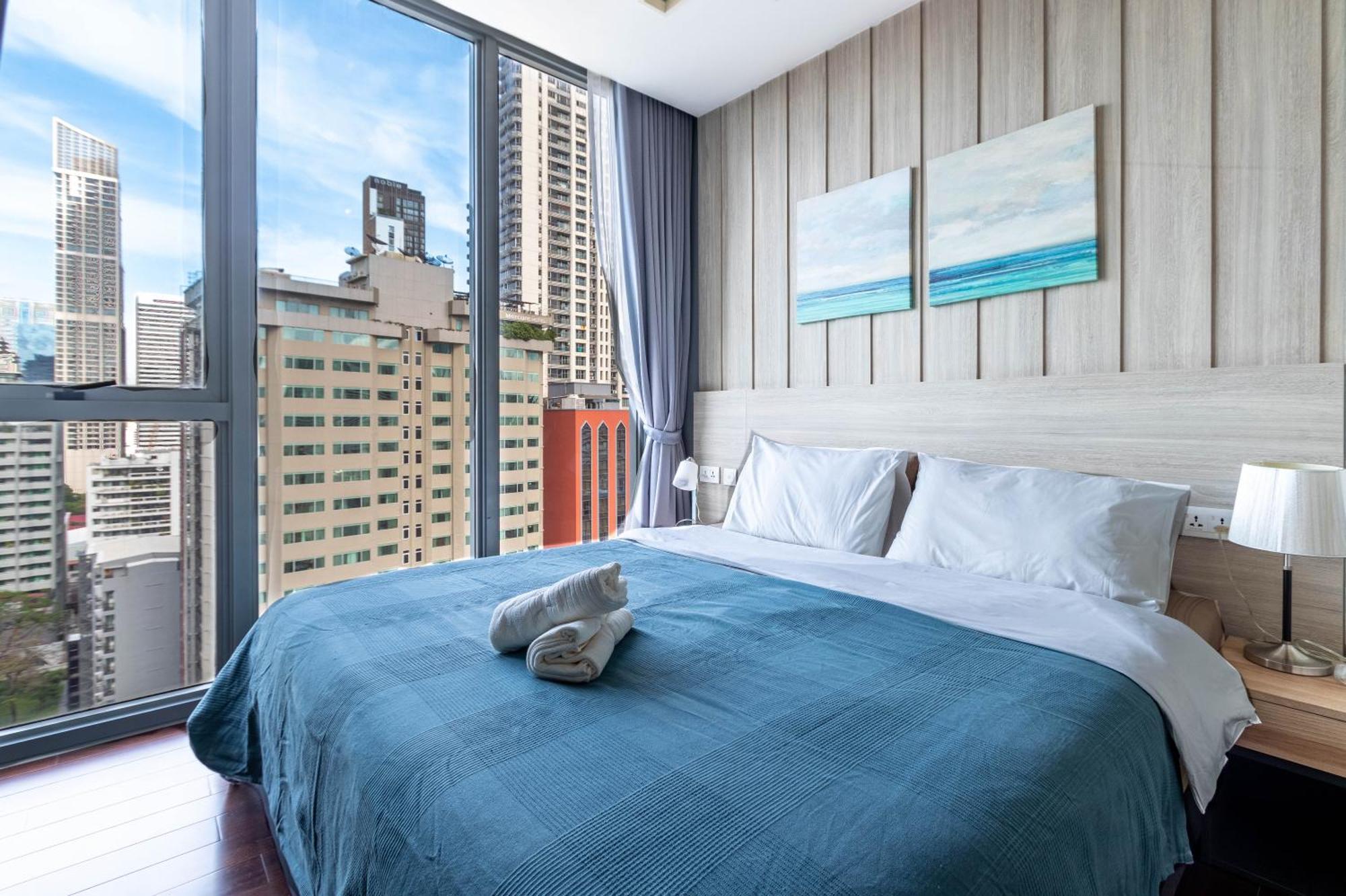 Hyde Sukhumvit 11 Branded Suites Bangkok Bagian luar foto