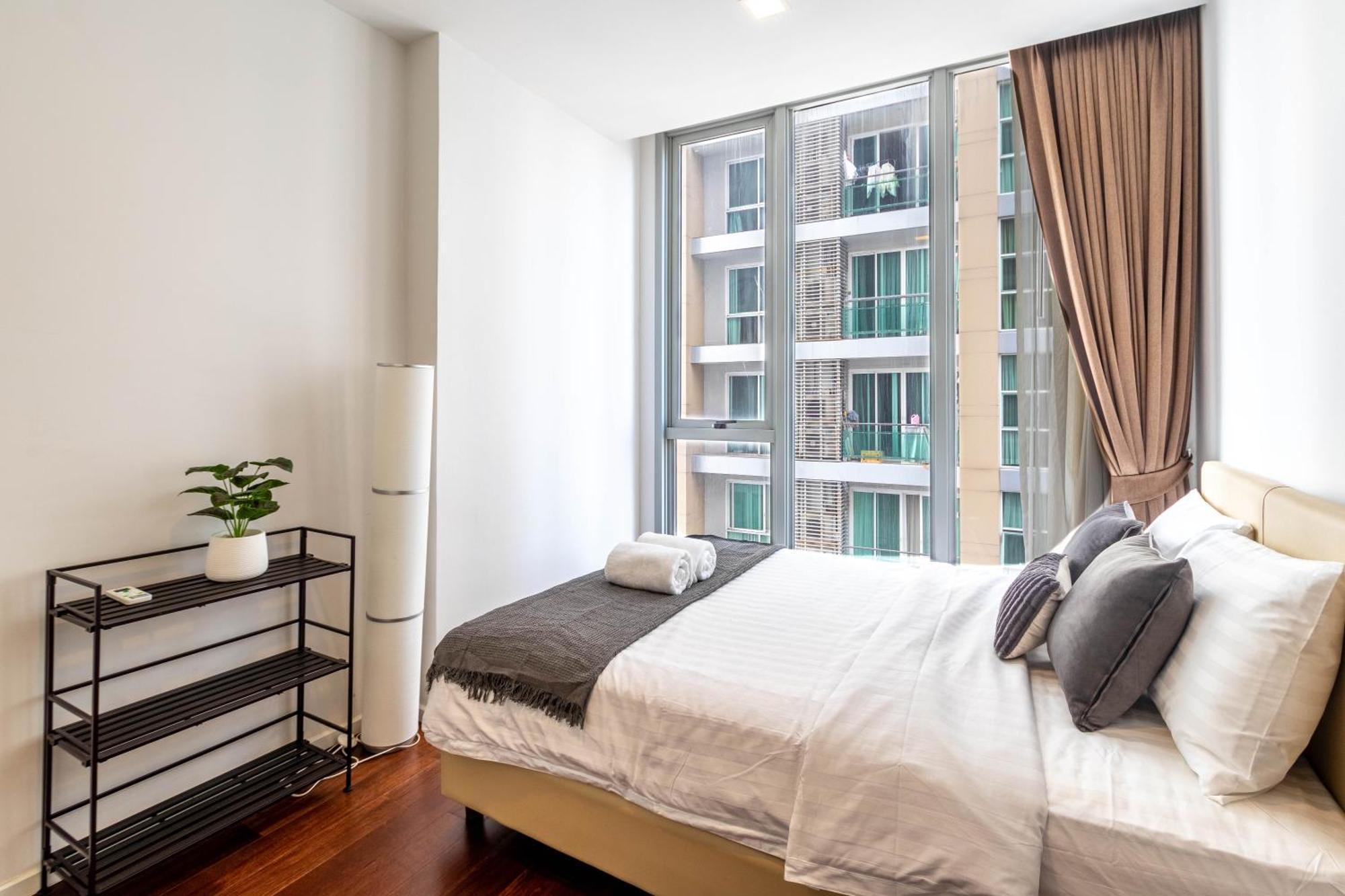 Hyde Sukhumvit 11 Branded Suites Bangkok Bagian luar foto