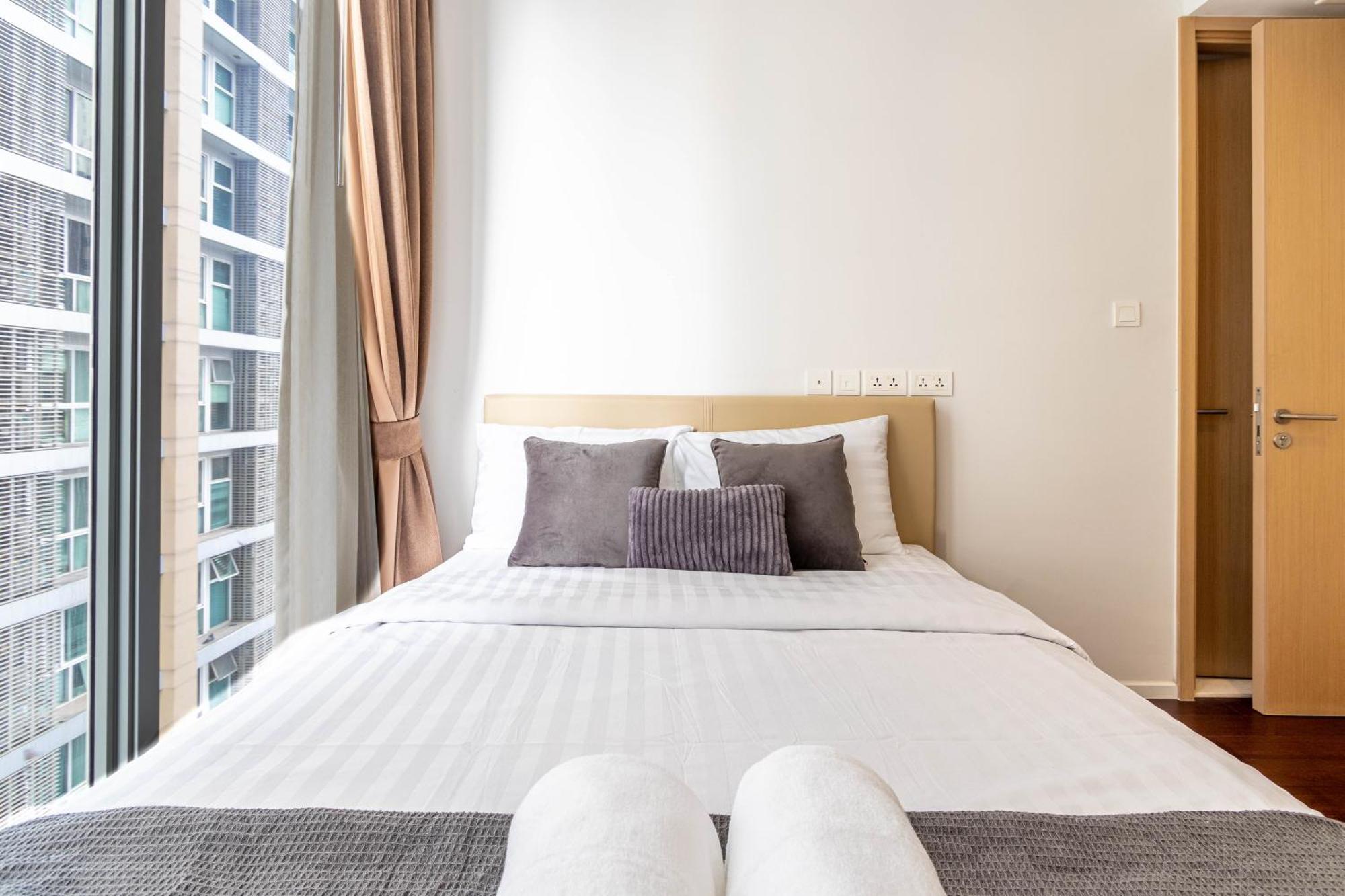 Hyde Sukhumvit 11 Branded Suites Bangkok Bagian luar foto