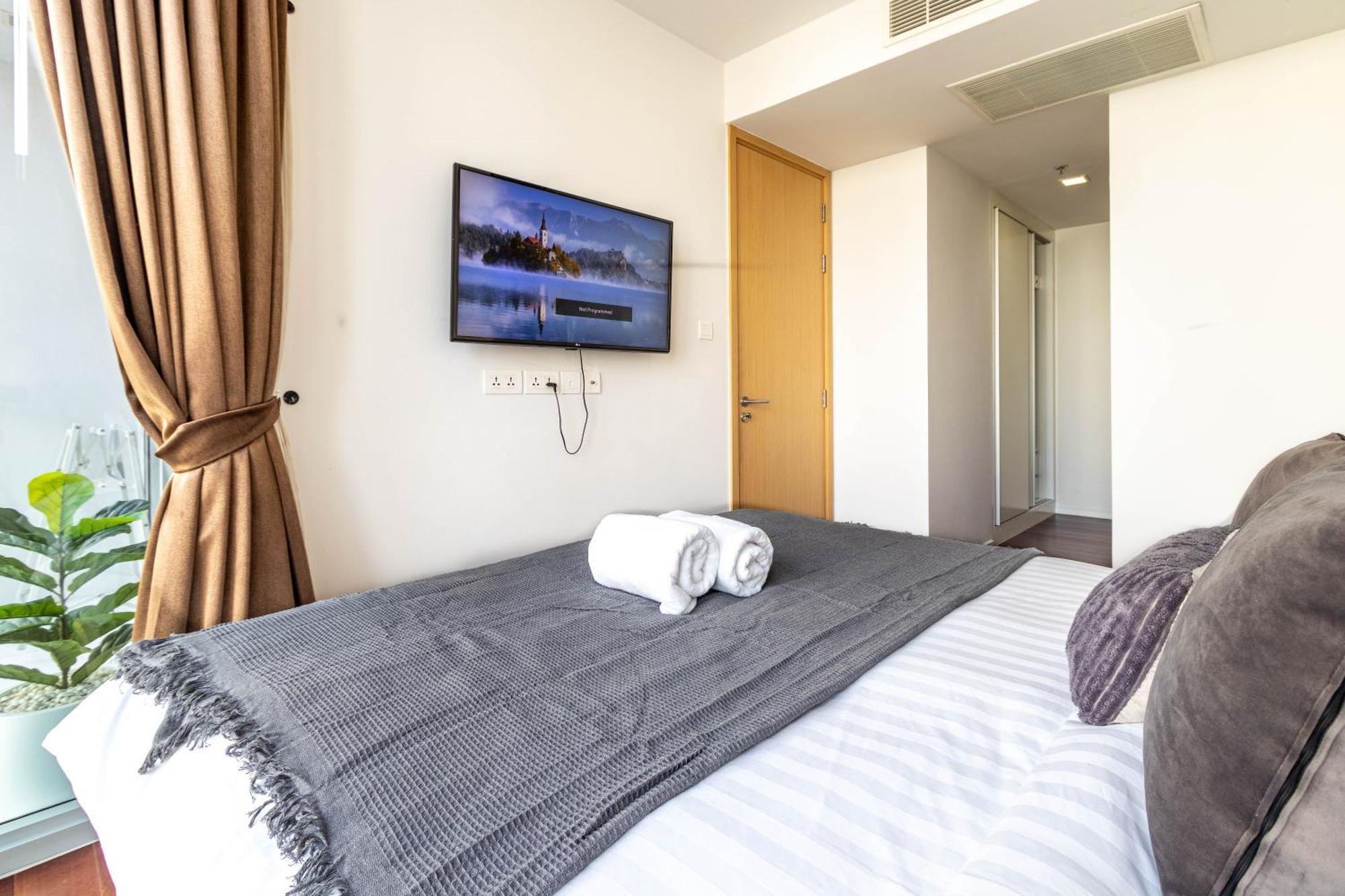Hyde Sukhumvit 11 Branded Suites Bangkok Bagian luar foto