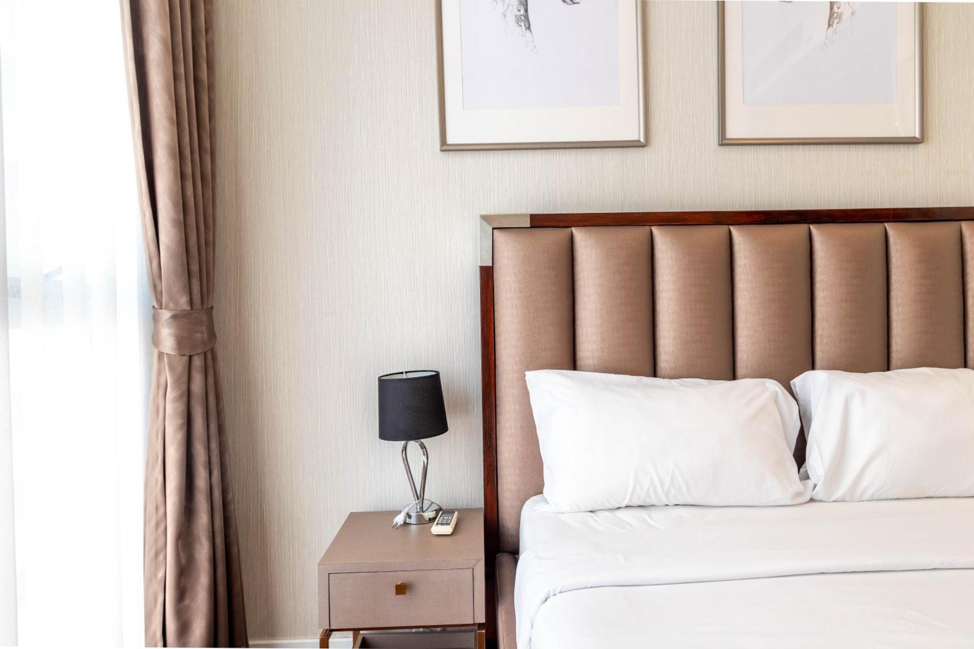 Hyde Sukhumvit 11 Branded Suites Bangkok Bagian luar foto
